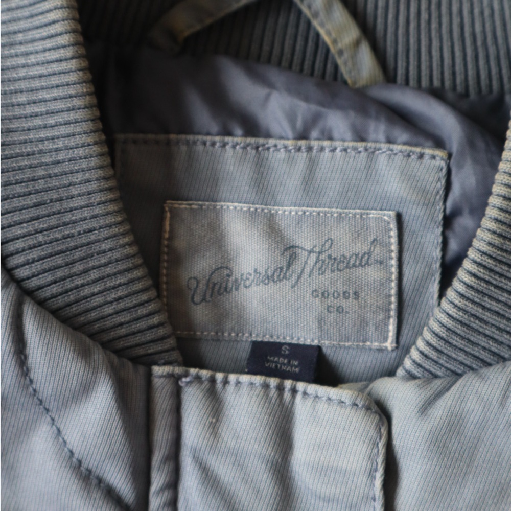 Universal Thread Light Gray Quilted Jacket - image 2